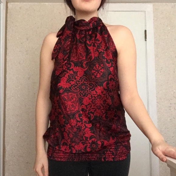 Black and red blouse - Picture 2 of 4